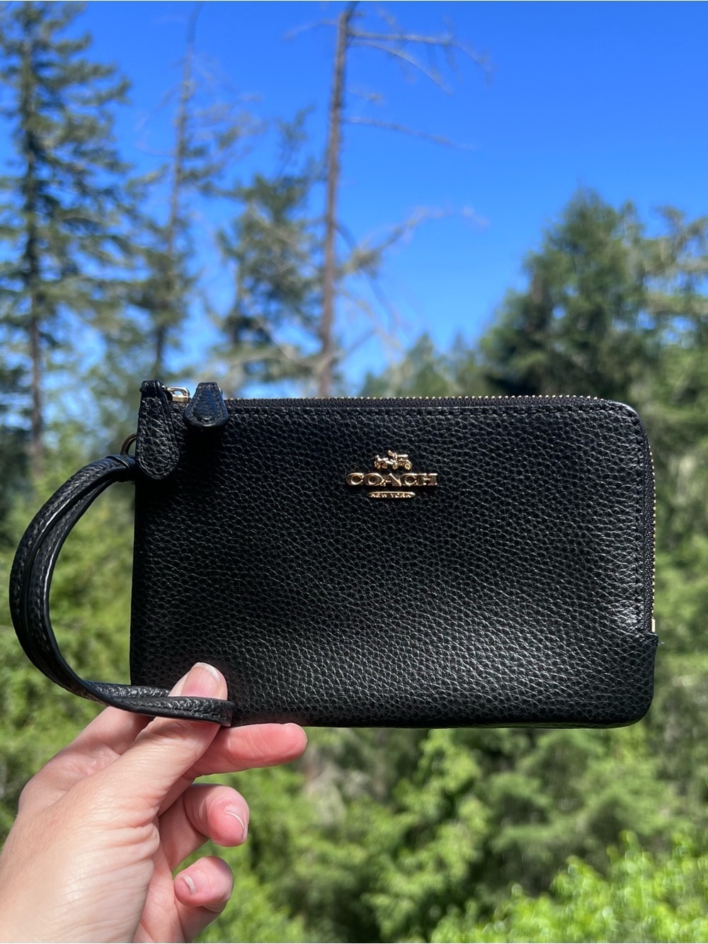 COACH Black Pebbled Leather Wristlet Double Zip Wallet with Gold Hardware - Picture 1 of 13
